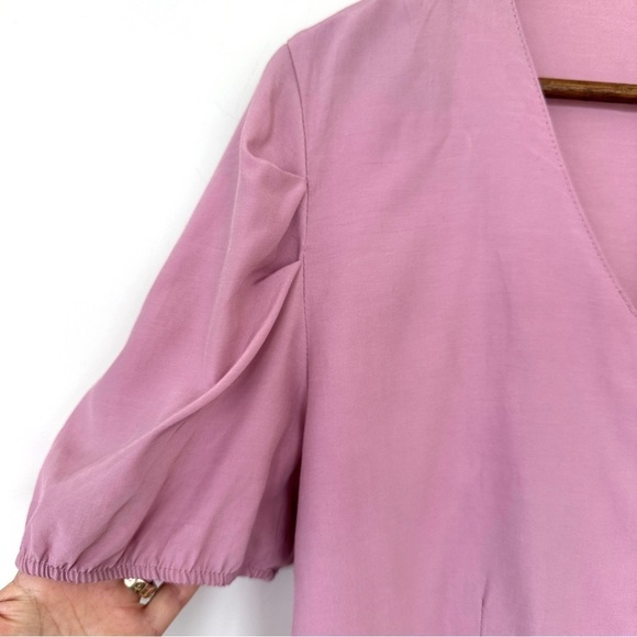 Women's Pink Button-Up Top - Picture 5 of 8